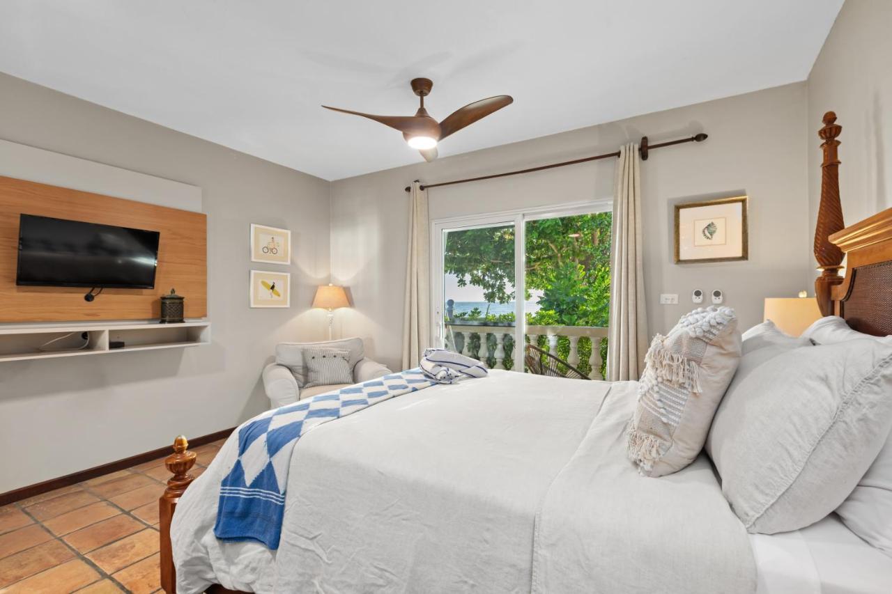 Tres Sirenas Beach Inn Rincon Ngoại thất bức ảnh