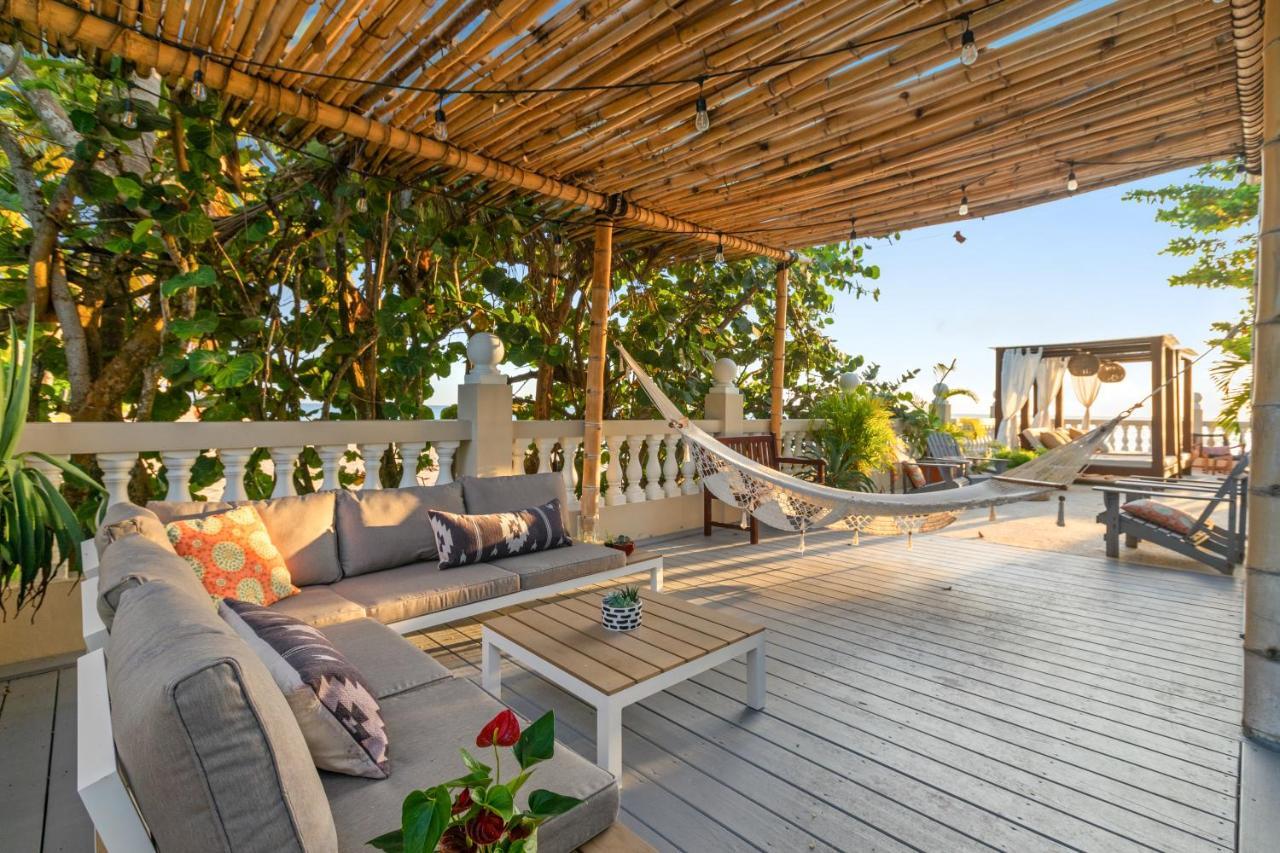 Tres Sirenas Beach Inn Rincon Ngoại thất bức ảnh