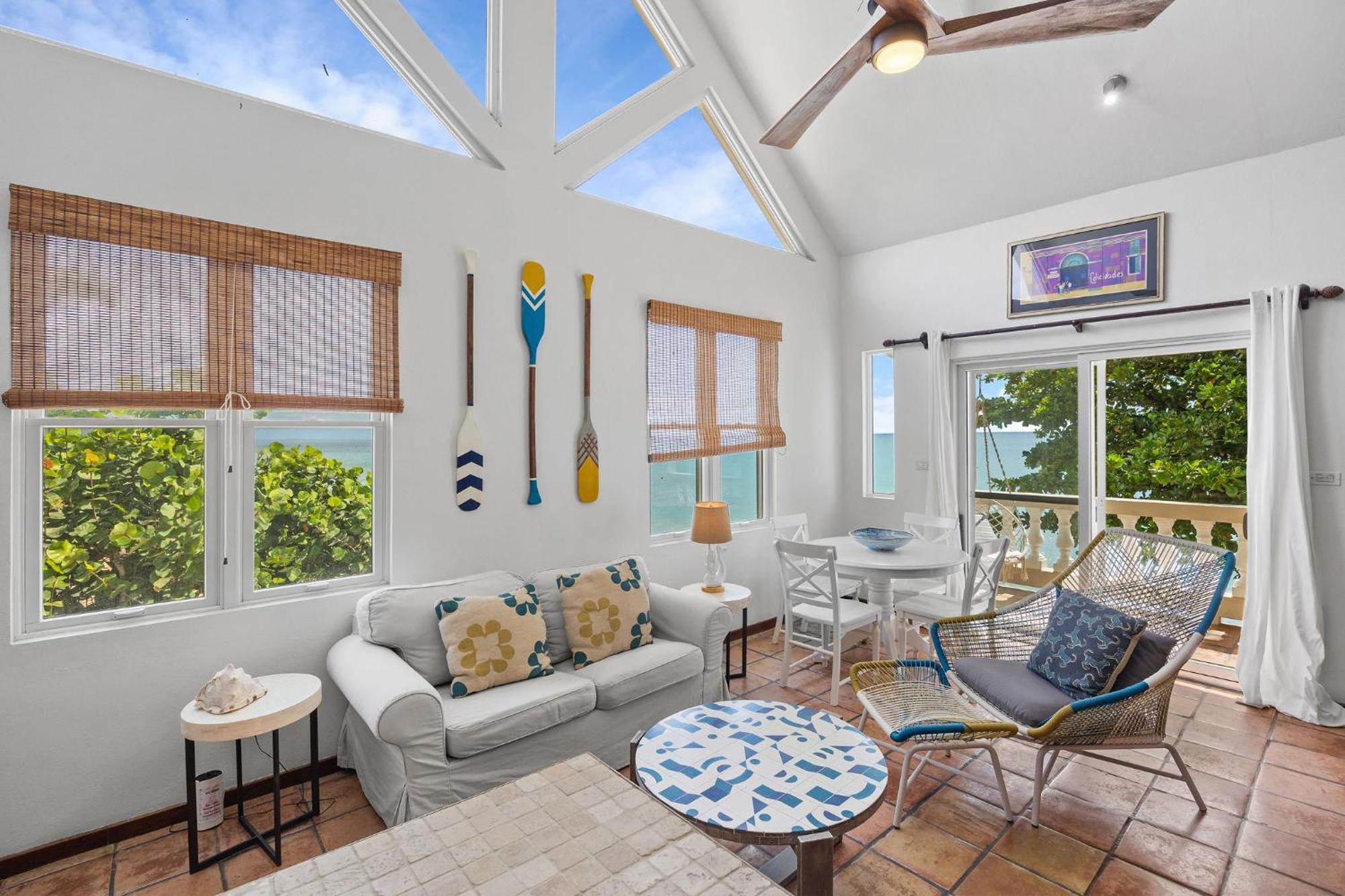 Tres Sirenas Beach Inn Rincon Ngoại thất bức ảnh